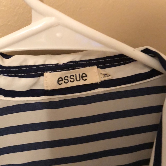 Silk boutique top!! - Picture 3 of 3